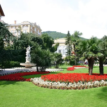 Zora Opatija