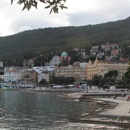 Apartamento Zora Opatija